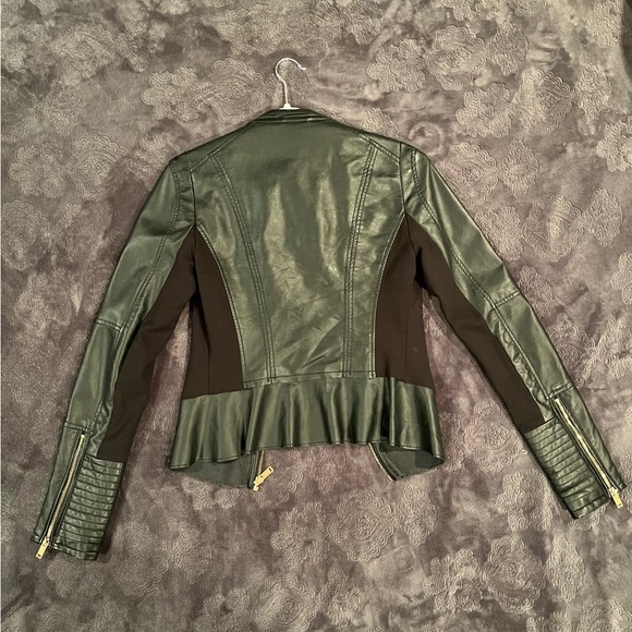 Leather jacket - Picture 2 of 3